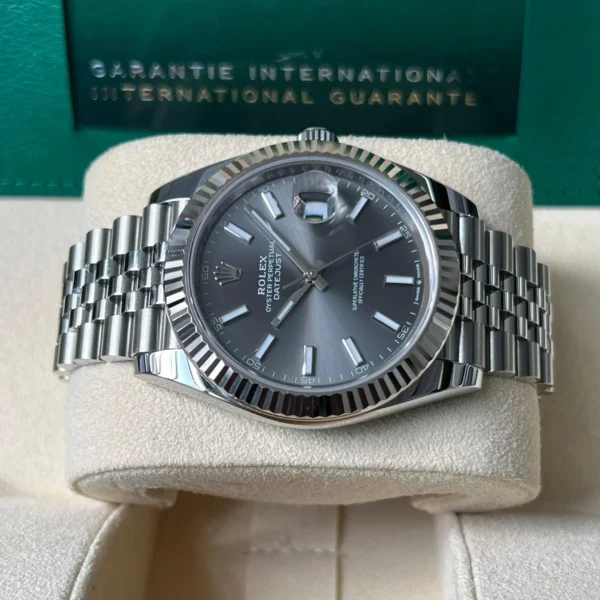 Rolex Datejust 41 Ref. 126334 (Rhodium Dial - Jubilee Bracelet) - Imagen 4