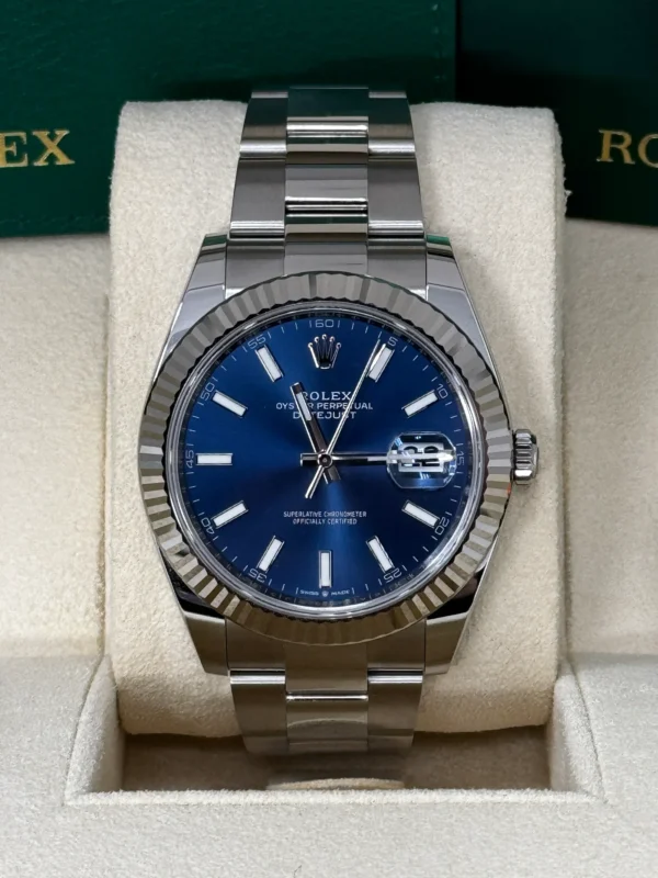 Rolex Datejust 41mm Fluted Bezel Blue Index Dial Oyster - Imagen 3