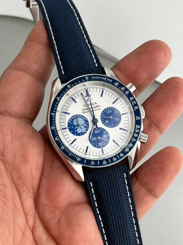 Omega Speedmaster "Silver Snoopy Award" 50th Anniversary (2020) - Imagen 3