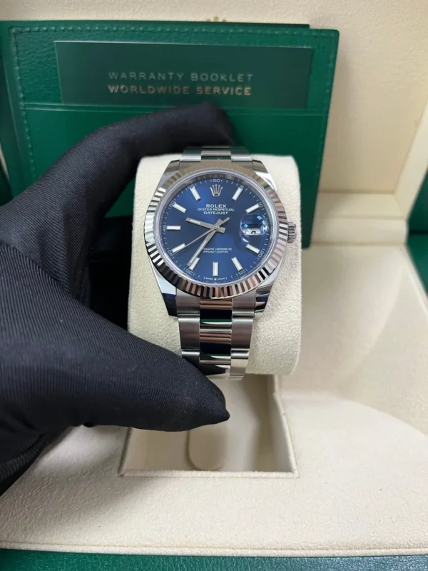 Rolex Datejust 41mm Fluted Bezel Blue Index Dial Oyster - Imagen 2